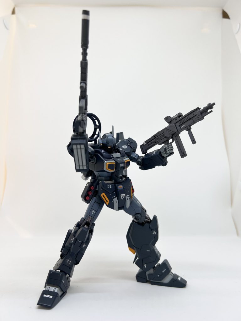 2丁持ち。スタイル良いなぁ。