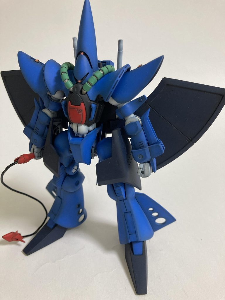 モノアイが複数ある珍しい機体