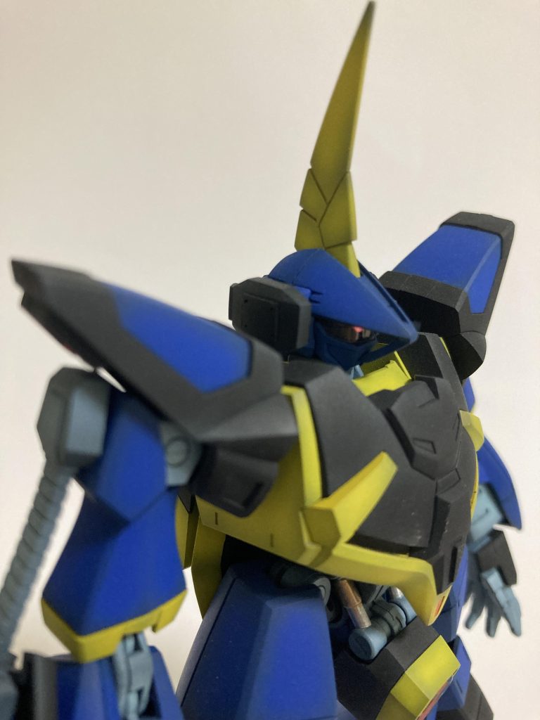 このトサカは実はディターンズのマークと酷似してますよね