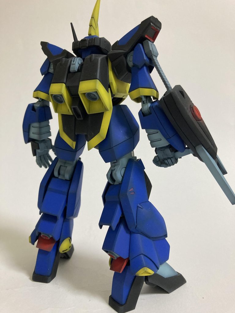 他に類を見ない後ろ姿