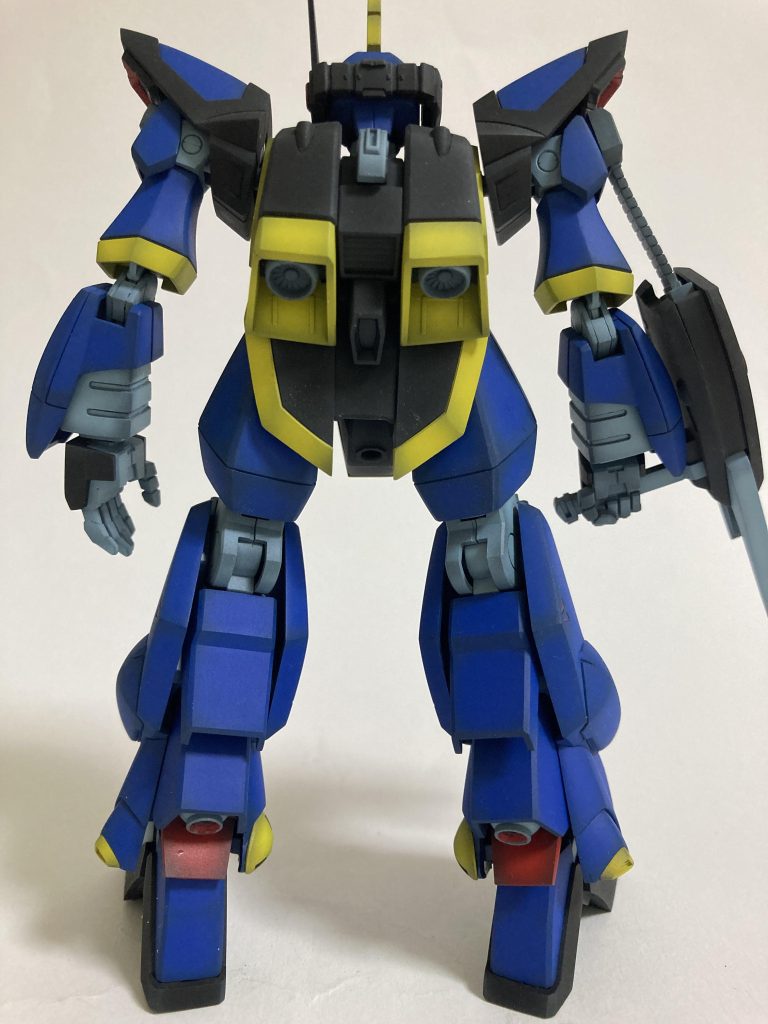 よくこのデザイン採用されましたね…