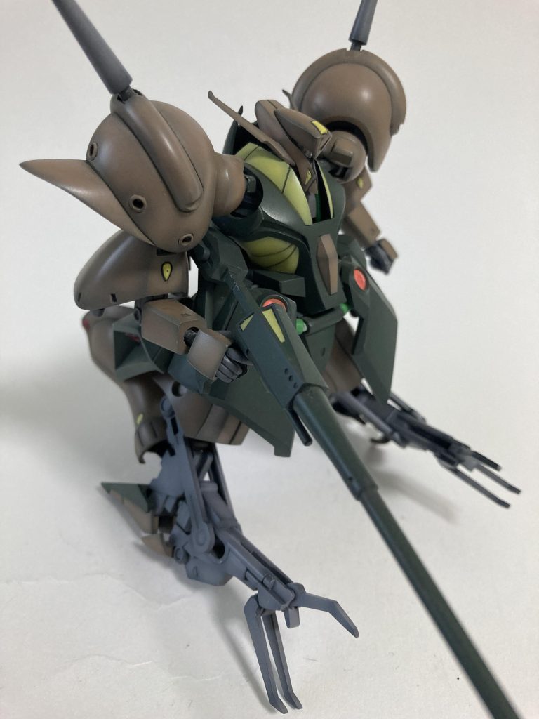 虫になりかけな感じ…