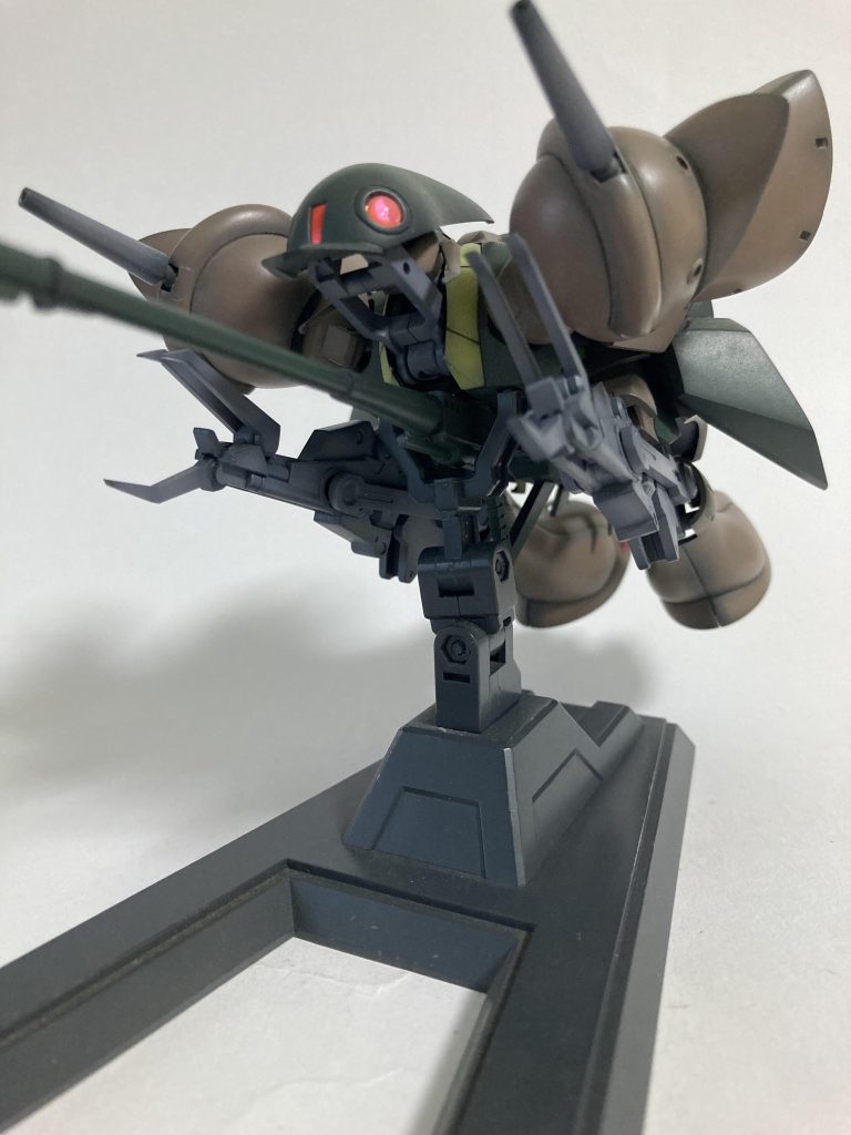 付属品の台座も少し加工しました場所取るので…