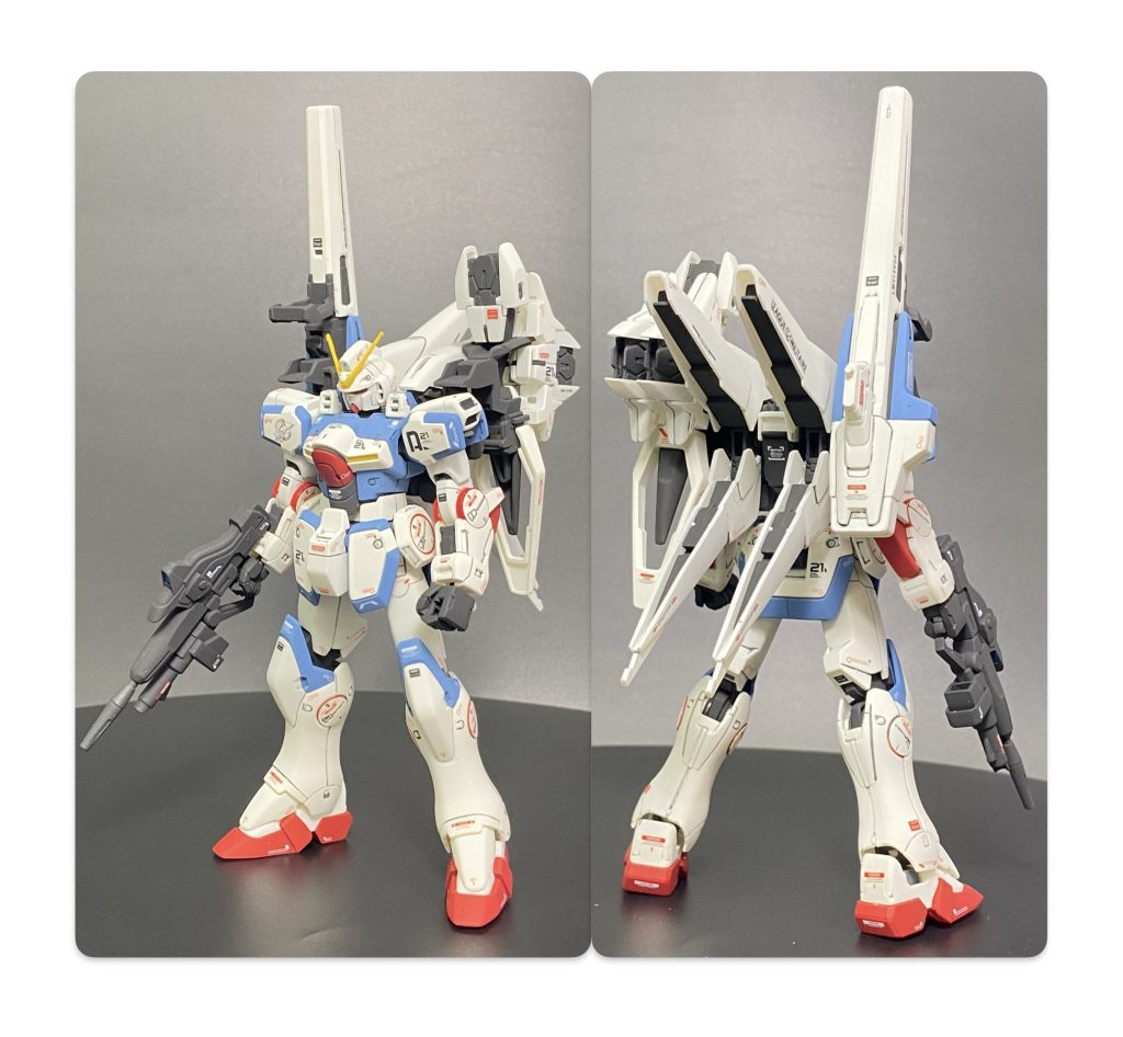 フロントとリアショット。