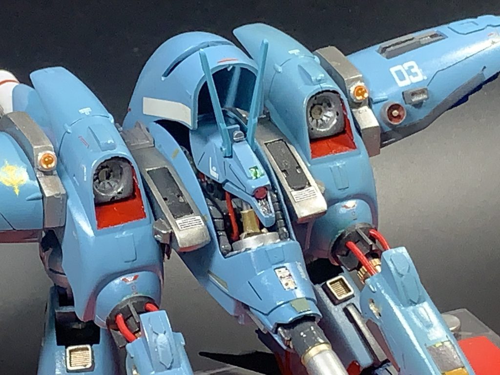 ジャムルフィンは昔から好きなのですが中々新規キット化されませんので旧キットで制作してみました。約40年前のキットとは思えないほどの出来の良さにびっくりしています。(zaku-kao5)