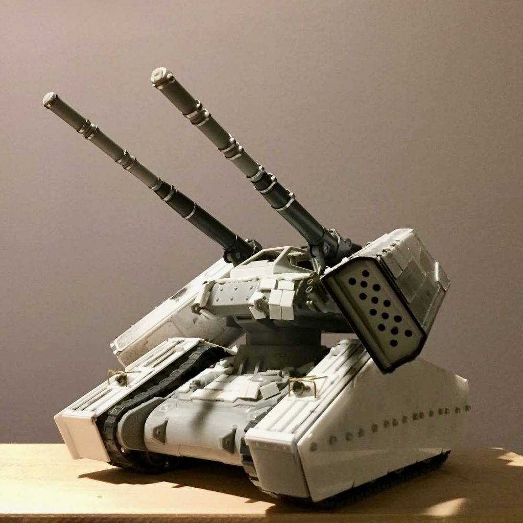 小さいプラ板チップはリアクティブアーマーのつもりでしたが、今ならもう少し上手にできるはず。