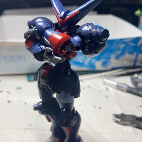 なんやかんやフレーム組み込みできました。ここからディテールアップしていきます。（3枚目）