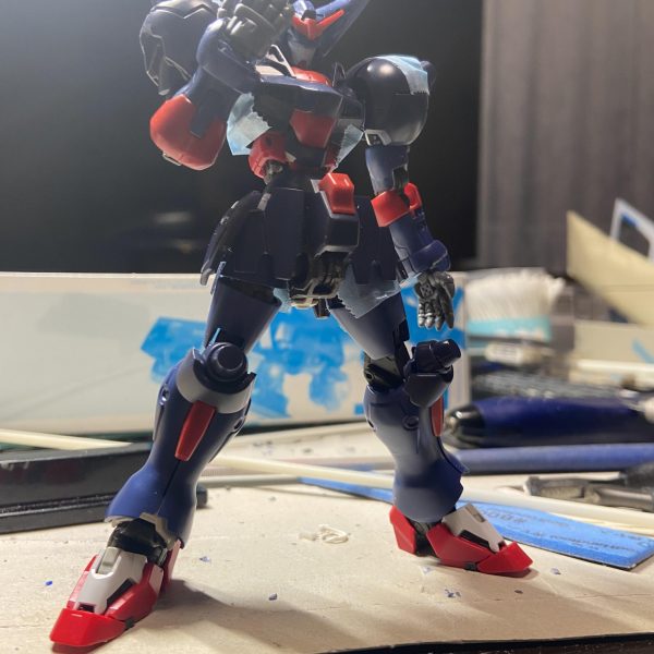 なんやかんやフレーム組み込みできました。ここからディテールアップしていきます。（5枚目）