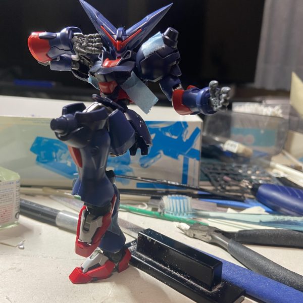 なんやかんやフレーム組み込みできました。ここからディテールアップしていきます。（4枚目）