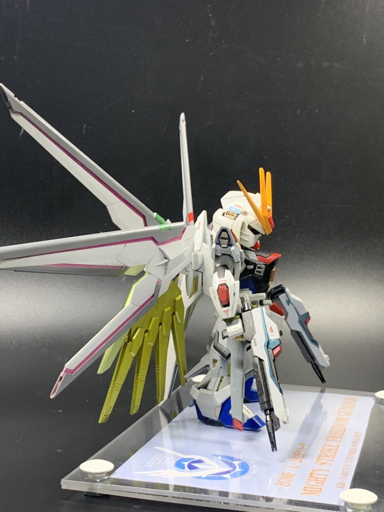 サイドショット。やはりマイティーストライクフリーダムガンダムはカッコいい‼️(zaku-kao2)