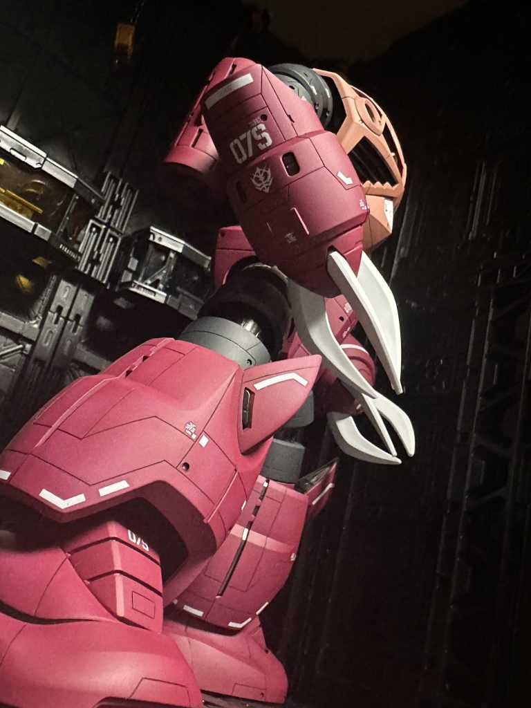 スジ彫りはやり過ぎ感が有りますがやりだすと止まらない・・・