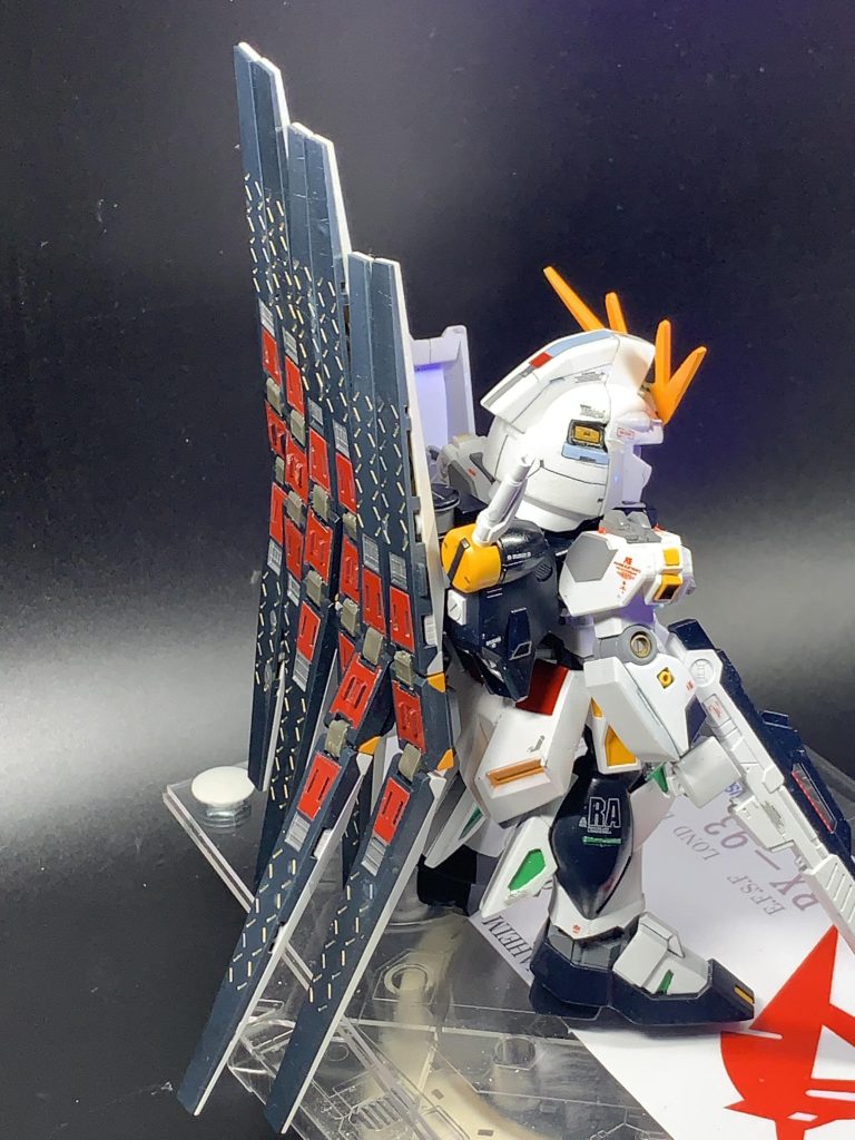 フィンファンネルは短縮していないノーマルなので全てが真っ直ぐに立つわけではありません。（笑）