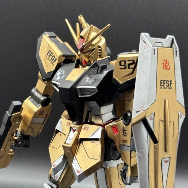 ゴールドνガンダム