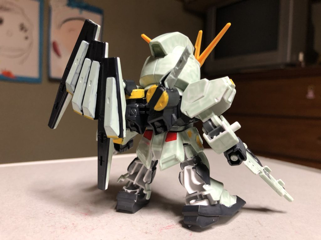 νガンダム–3枚目/制作者：ヤマト糊@fcmpCXyhsk1RJ7p