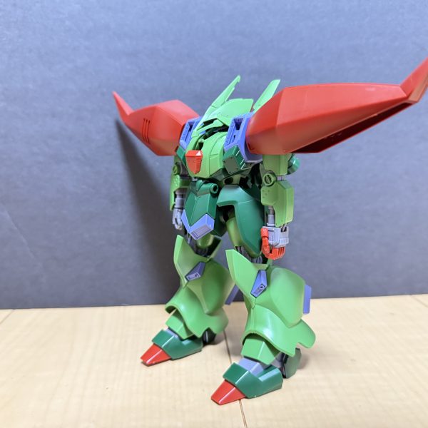 ガンプラの重度モチベ低下から僅かにモチベが回復してきたので手始めにリハビリ投稿です（2枚目）