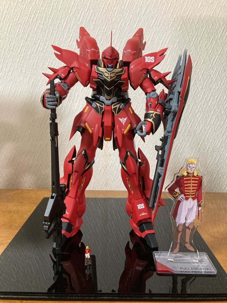 シナンジュとフルフロンタル
