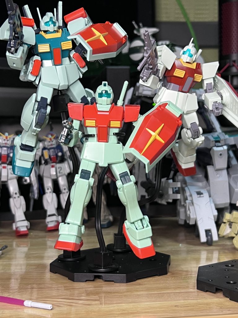 ジムⅡとジムⅢは基本同じ部品なので慣れてる人なら1時間あれば三機の直組みはいける