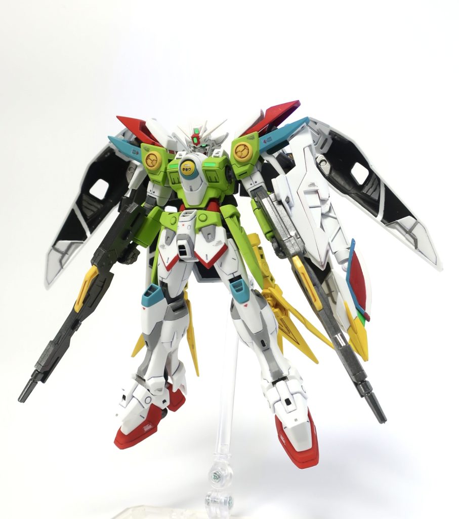 スバルの衣装カラーを再現しつつもかっこよく見えるように塗装しました。塗り分けは先日発売されたRGも参考にしてます。シールドの取り付け方法が塗装向きではなかったため、接続方法を変えてあります