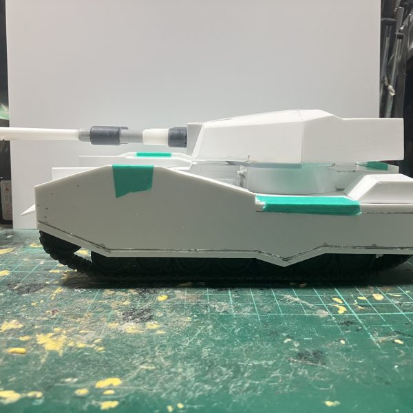 1/48 戦車　製作9〜12日目キャタピラ側の装甲を取り付け、中央部のディテールを開始、砲塔下部を作り直しました次はリアのハッチを作っていこうと思います♪（2枚目）