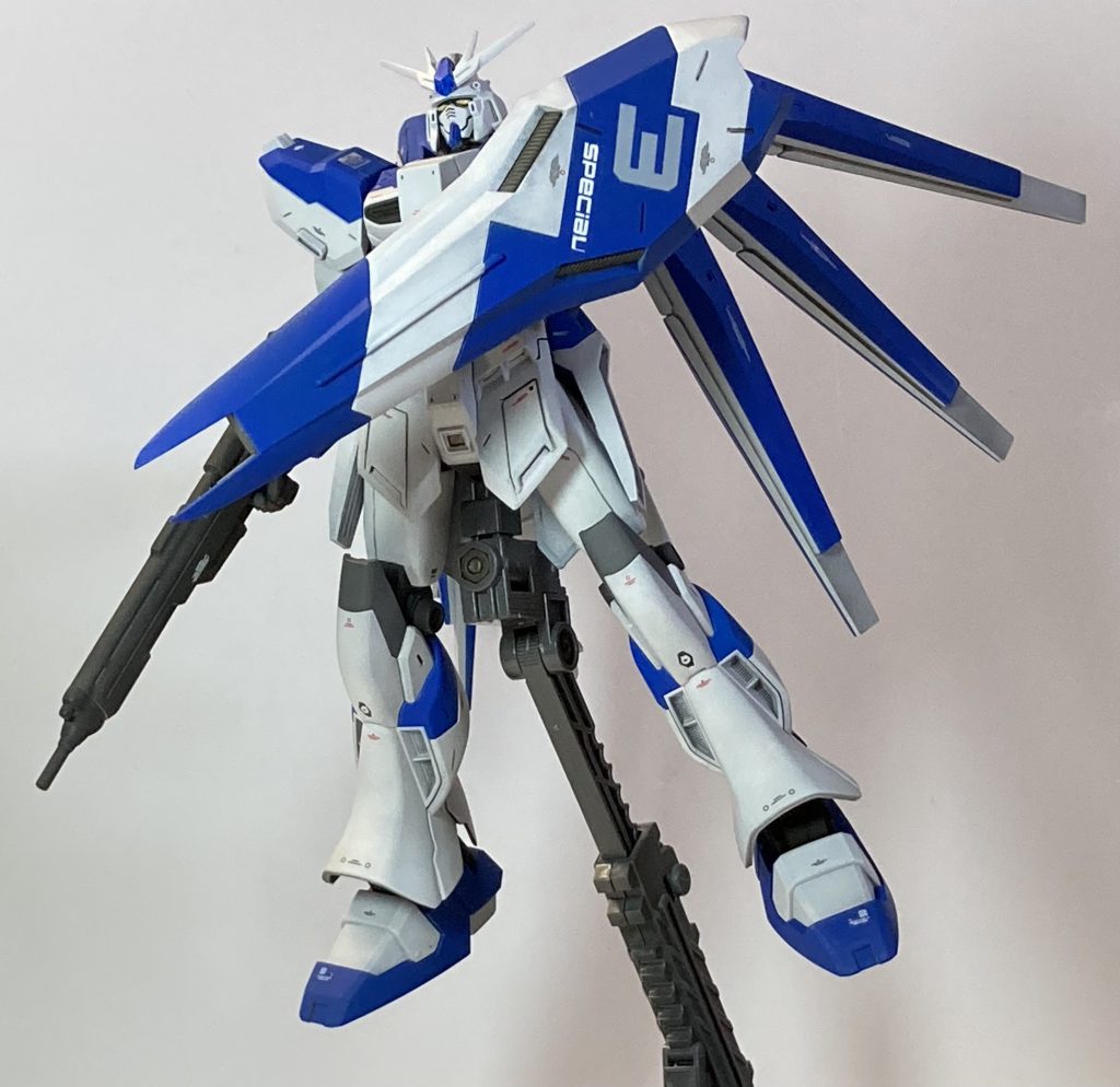 飛びます状態。シールドに適当にデカール貼り付け。”3”みたいなデカールはギャラガファイターの余剰デカールです。ご覧いただきありがとうございました。