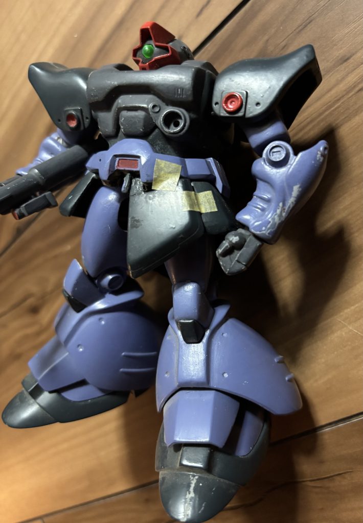 リックドム ツヴァイ　素組み　（人生初完成品 既に小破）