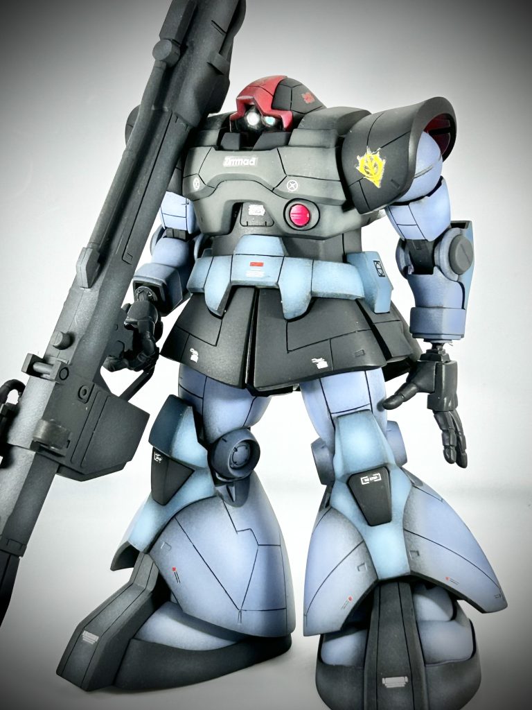 ついでにモノアイを自作して交換し(反射で全く見えませんが…)レンズ(？)を取り付けました😁