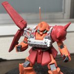 上半身から攻めてます。スモークディスチャージを胸部横に付けるの、ボトムズでの作例[…]