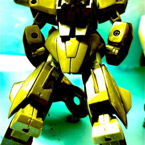 ゾロ　HGUC  無いなら作れば良いんじゃあないかぁー！て　言ってもスジボリ　で　リタイア寸前　です😇（4枚目）