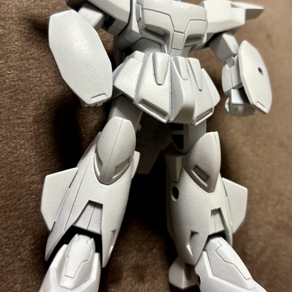 スジボリ（計7時間費やし）白サフ吹き　とりあえず スジボリ クリア出来てるので安堵😅（2枚目）