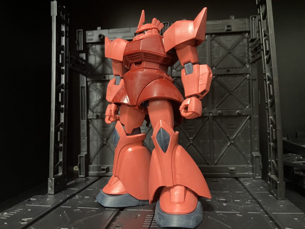 とりあえず塗装前の写真です。古いキットですがそのままでも最近のキットに引けを取りません。