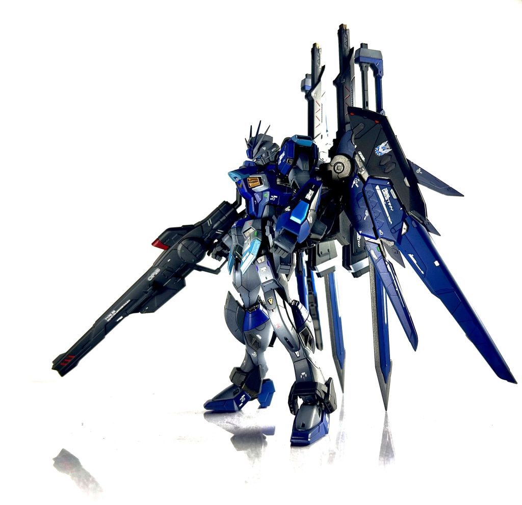 ３号機に近いカラーにはなりますが、私の好きなグレーとブルーを主体に塗装しました。噂には聞いていましたが、RGインパルスは本当にカッチョいい！実感しました✨ 