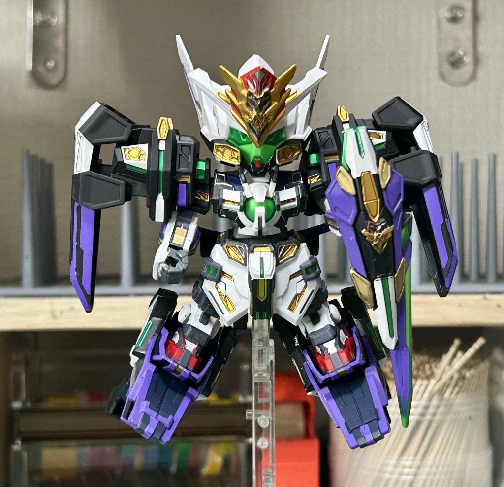 なんとか一週間で2機目完成いたしました!!(´∀`)今回はじめて水性トップコート使ってみたんですが臭いも少なくて使いやすかったですね(◍︎´꒳`◍︎)今後は水性トップコート使おうかなと!1作目のキャプテンクアンタはまだトップコート吹いては無いですがこれから吹きます!!