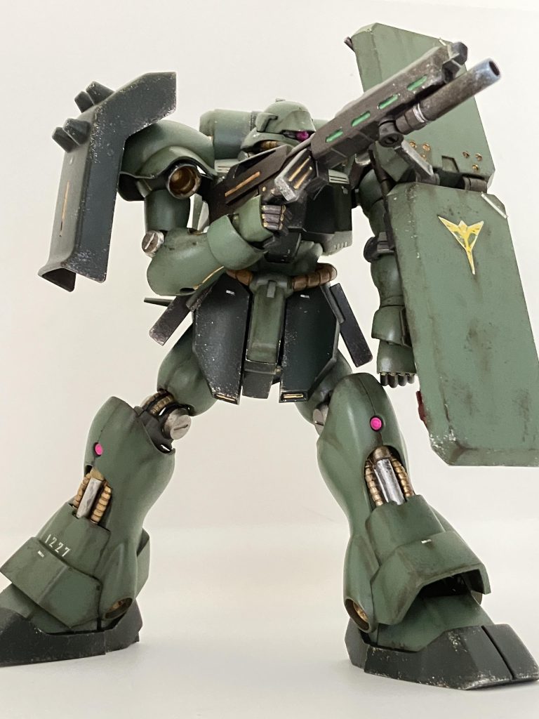 とても気に入ったので、色々動かした挙句股関節のパーツをポキッと折って破損させたのは当時の良き思い出∑(ﾟДﾟ)