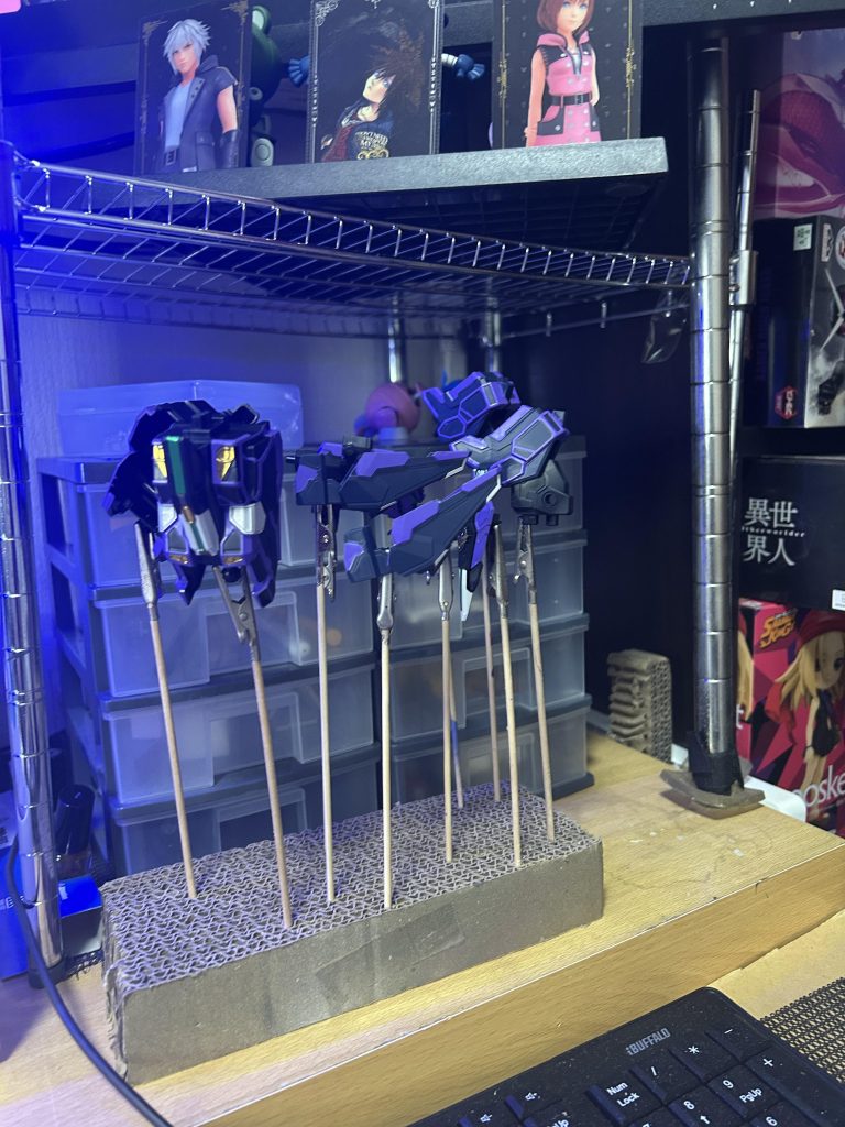 3機目も塗り始めたので皆様お楽しみにお待ちください( ˶˙ᵕ˙˶ )それでは皆様の良きガンプラ、社畜Lifeを!( ´Д`)ノ~バイバイ