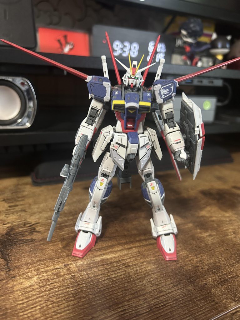 つや消しはスプレーの振りが甘かった様で、表面に少しの「ダマ」ができてしまいました。以後は念入りにしておきたいです。