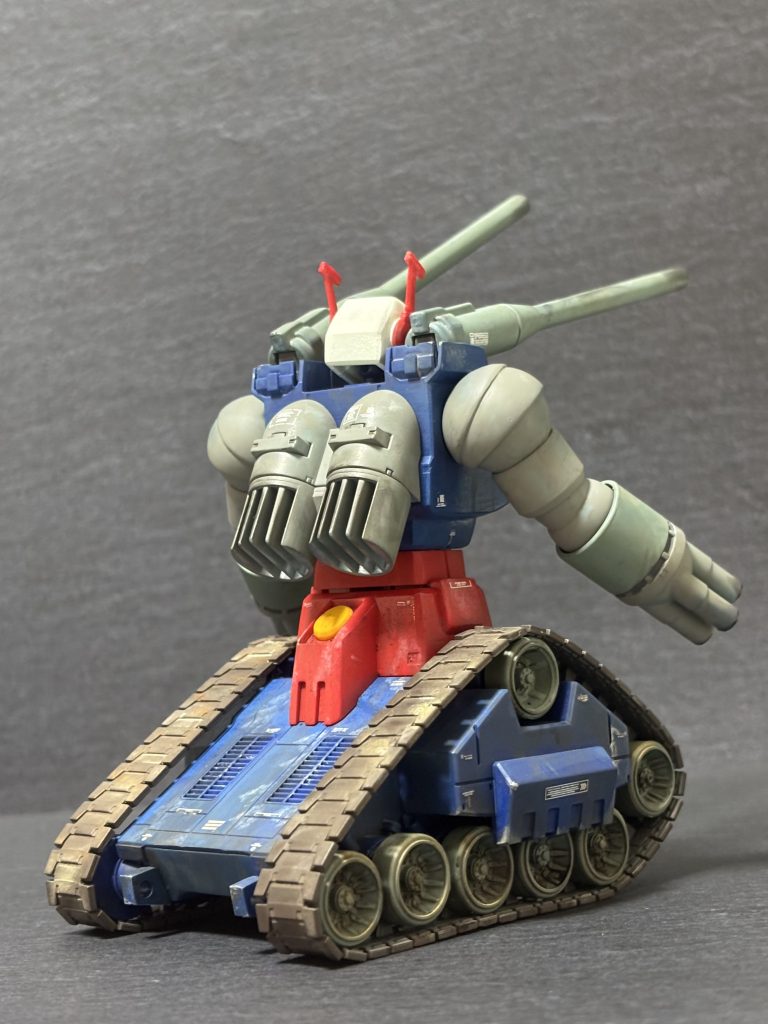 クレオスのウェザリングカラーとタミヤのウェザリングマスターを使用しました。