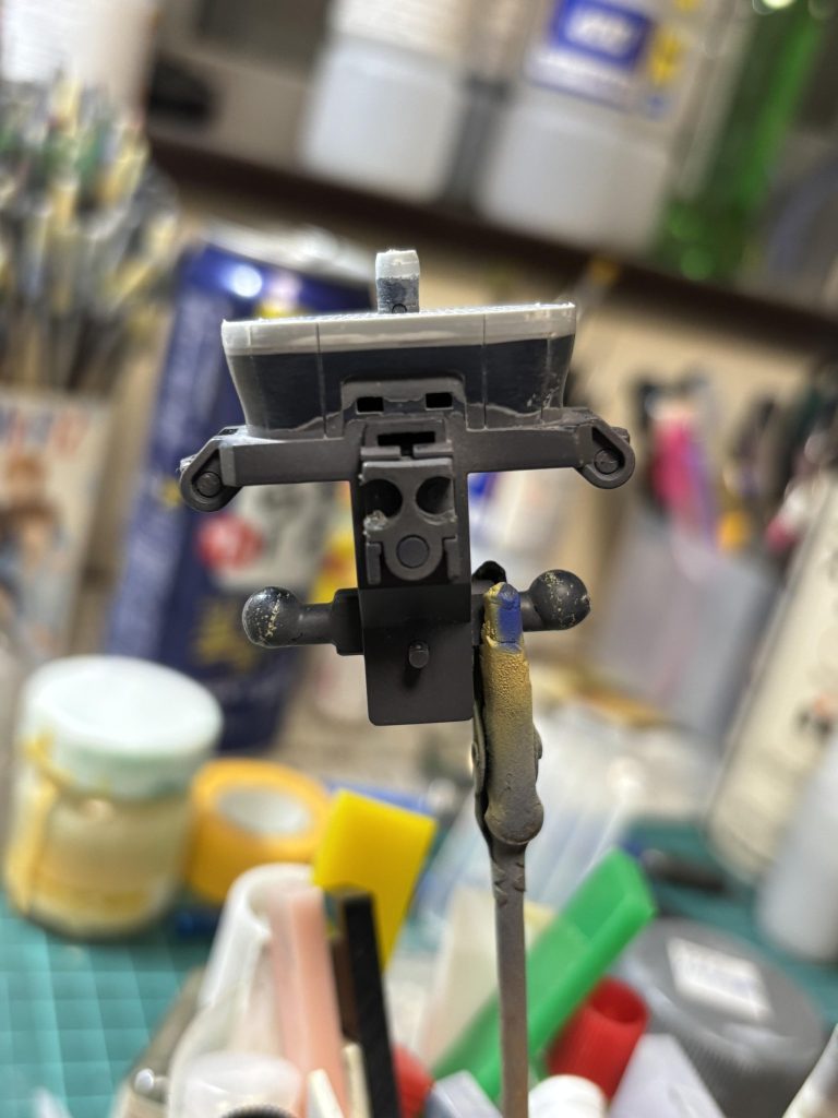 プロポーションでは腰部分で2mm延長し、ずんぐりむっくり感を緩和しました。