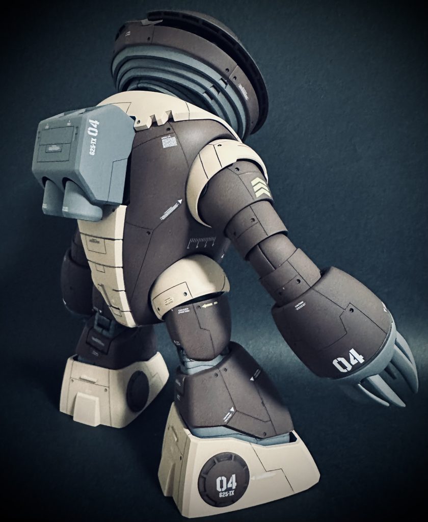 後ろ姿はこんな感じです。