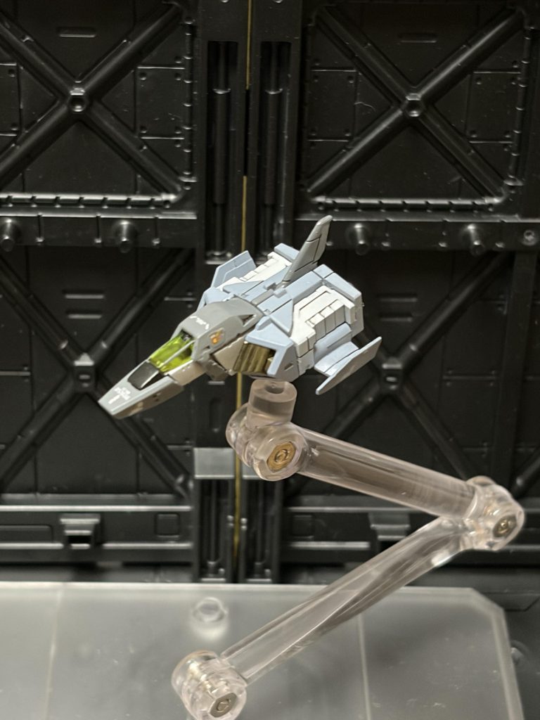 コアファイターも塗りました。知人のアドバイスで現行の戦闘機っぽく。