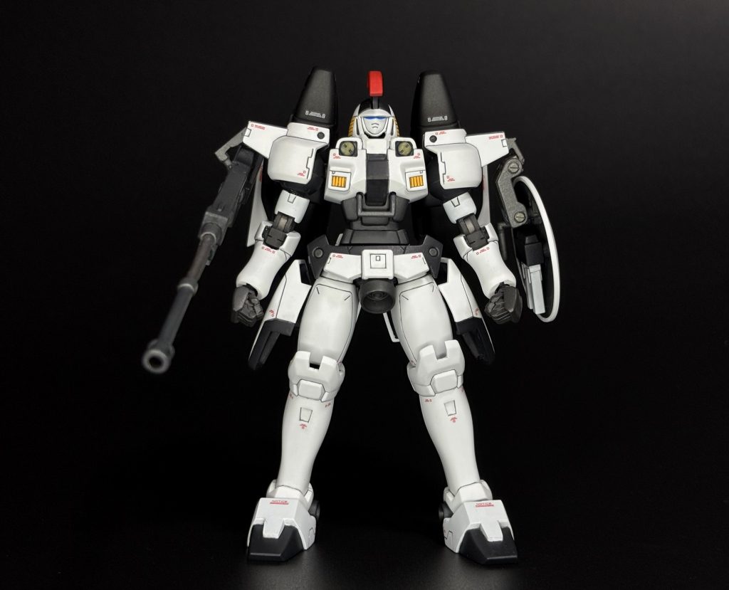 製作のコンセプトとして、「現行のHGACと並べても遜色の無い出来を目指す」を掲げました。プロポーションは良いと思っていたので、基本工作と塗装で十分化けるという確信はありました(iori_sei)