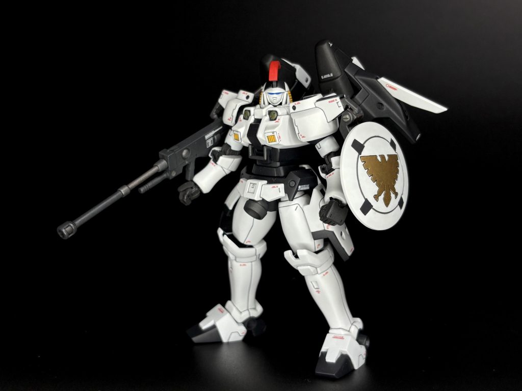 つい先日、サンドロック改(EW版)のHGACでのリリースが発表されました。トールギスはⅠからⅢまでRGでリリースされてるし、HGACではキット化されないだろうという予測の下今回の制作に踏み切ったんですが、今回のEW版HGACの発表で雲行きが怪しくなってきました。詰みで控えたトールギスⅡとⅢも予定前倒しで作り出した方が良いかも笑トールギスは以上となります。最後までご覧頂きありがとうございました!