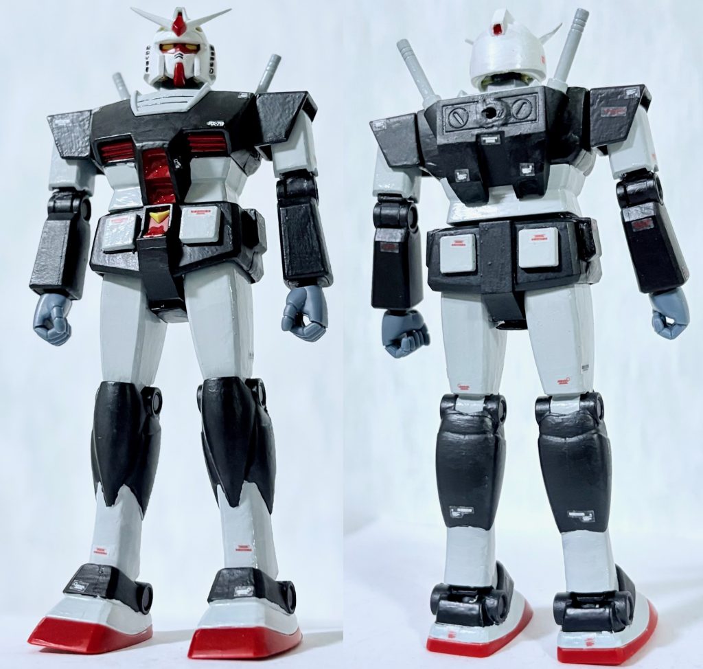 首と股関節はいつも通りボールジョイントで、手首はロボット魂のハンドパーツをはめられるように加工。AパーツとBパーツに分離して腰も動かせるようにした。バックパックにシールドを背負えるようにしてある。