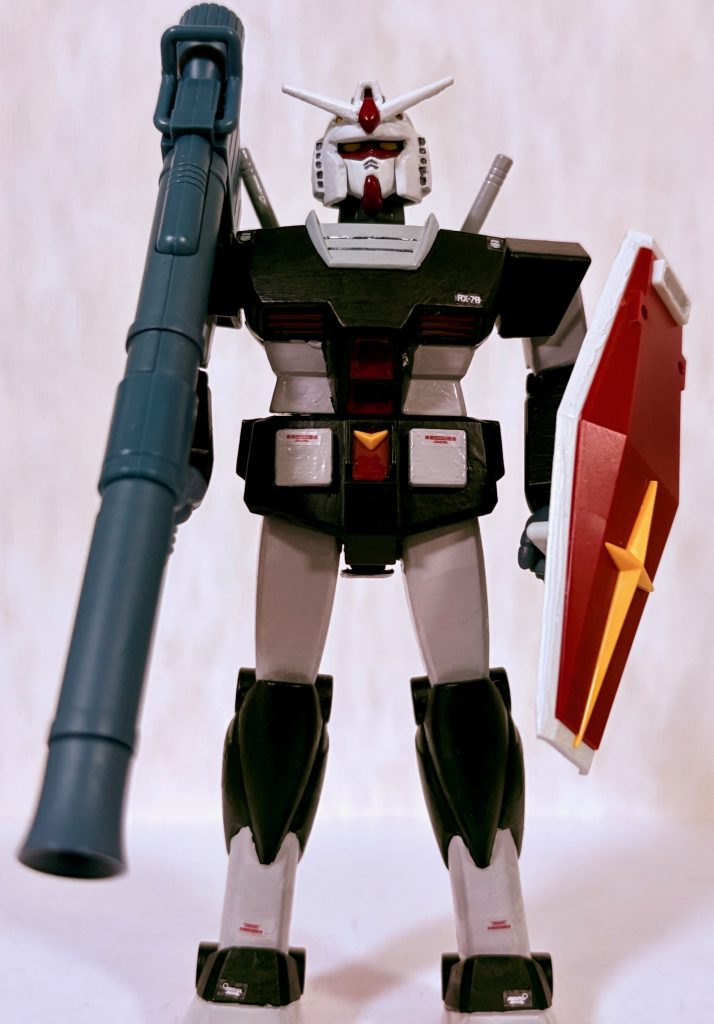 まずはロボット魂のハイパーバズーカを装備。