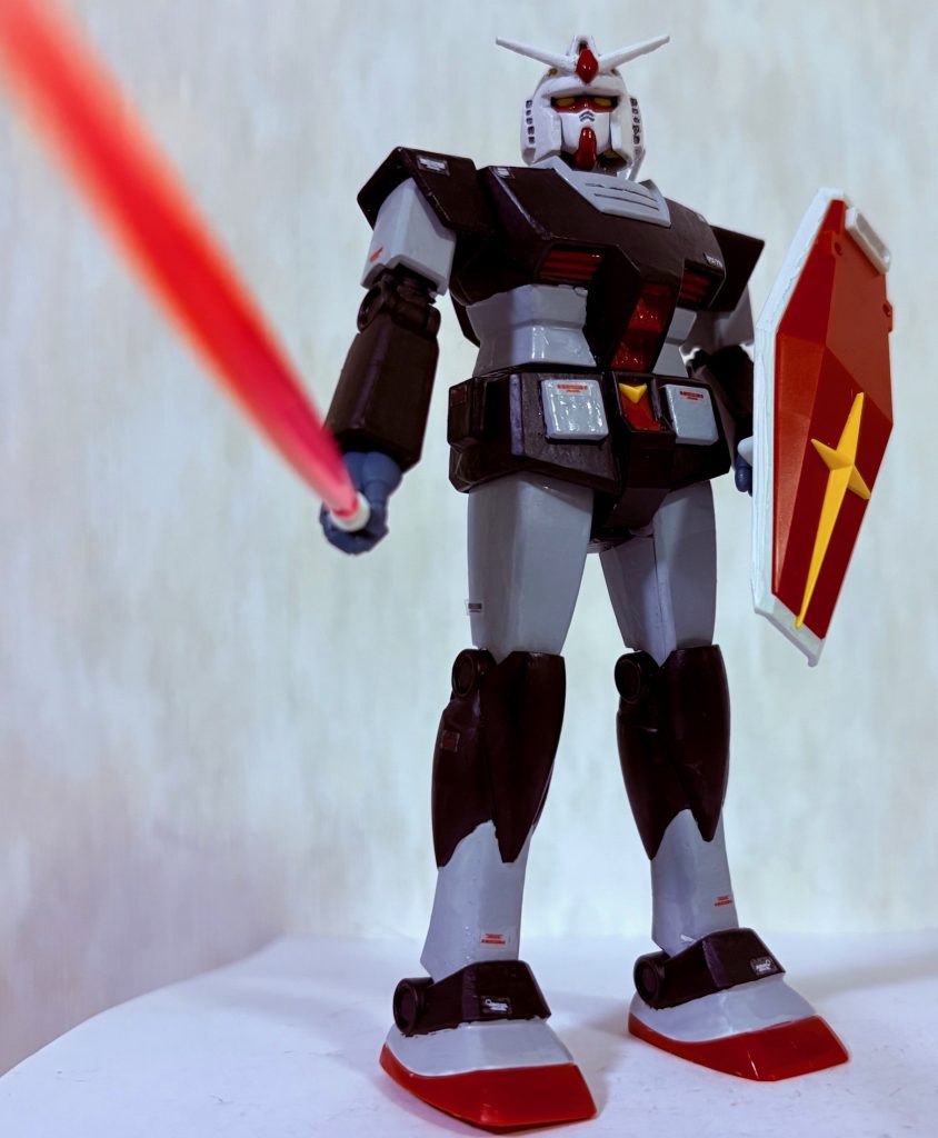 ビームサーベル抜刀。