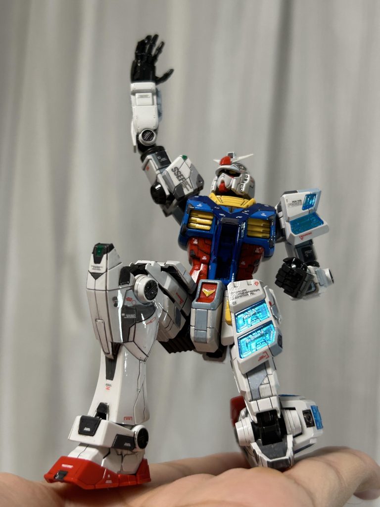 完成したのがこちらです。完全固定モデルとして制作しました。ところどころ塗装をサボってますが、そこそこ再現してると思います。