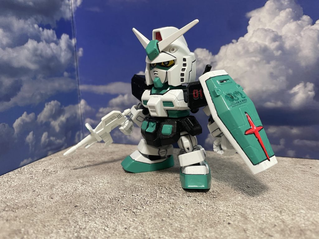 盾のデカールは今回初挑戦のやつです