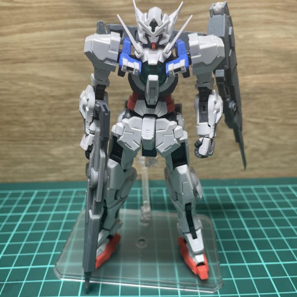 GNバインダーは1.5ガンダムとリボーンズガンダムとプロトGNツインブロードブレイドをミックスした感じにしています！明日までには右バインダーを完成させたい。（4枚目）