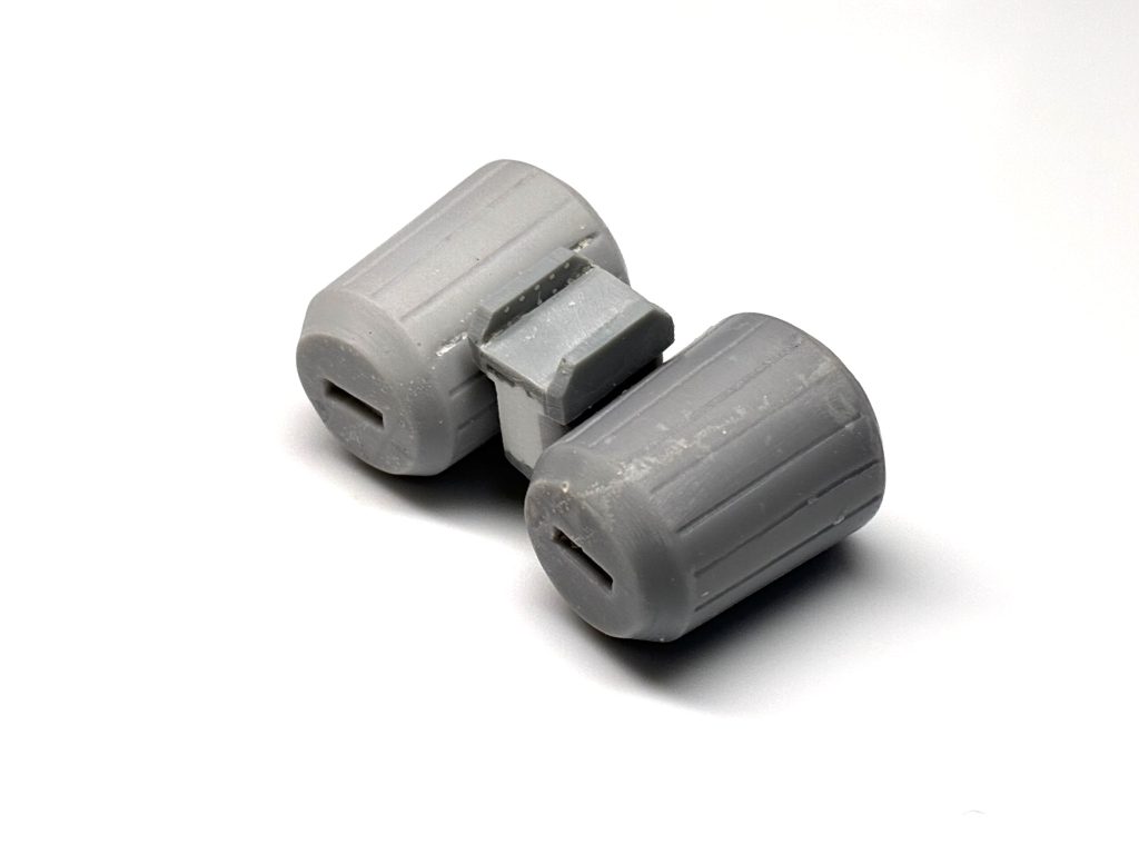 マガジンをつけるとこんな感じ。いやぁ…たのしい…ですなぁ……