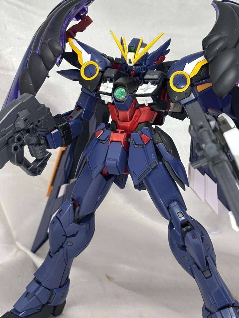 クロスコントラストカラーを塗ったんで大変でした(；ﾟ□ﾟ)関節真っ赤なんですもん。強度を恐れて一部関節が赤いのは塗ってないからです。