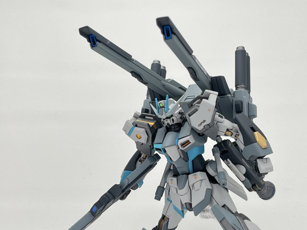 実のところ、シミュレーションと試作機がこの1機のみ建造され、その後量産には至らなかった。(しかし、別の勢力がこの新フレーム製のストライクを開発していたとかなんとか…)